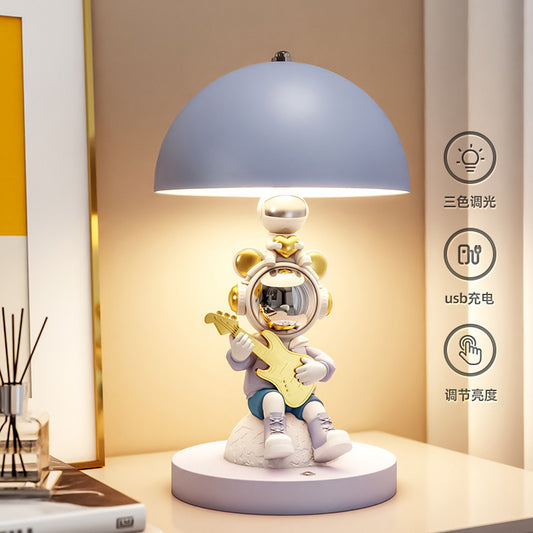 Astronaut Space Lamp for Study Room, Children's Room, Bedside Table Lamp, Desktop Ornament, Atmosphere Bedroom Night Light, Creative Gift