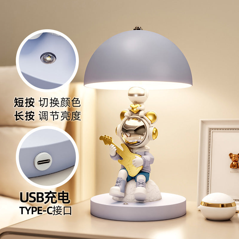 Astronaut Space Lamp for Study Room, Children's Room, Bedside Table Lamp, Desktop Ornament, Atmosphere Bedroom Night Light, Creative Gift